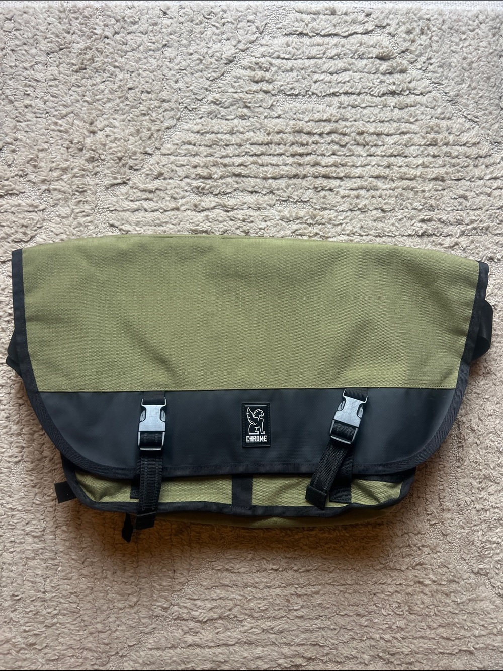 Chrome Industries citizen 24 liter messanger bag